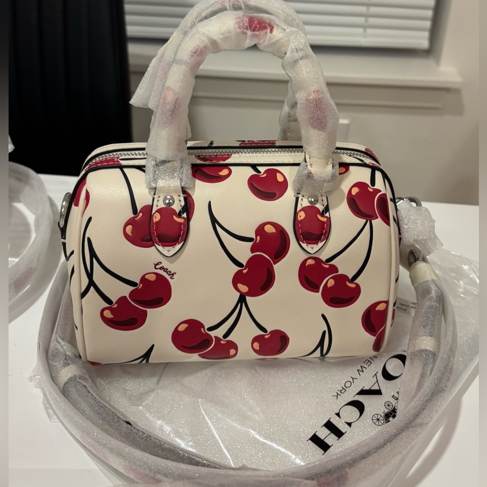 NWT Coach 🍒 🍒🍒🍒🍒🍒 Cherry Print Mini Rowan Crossbody.